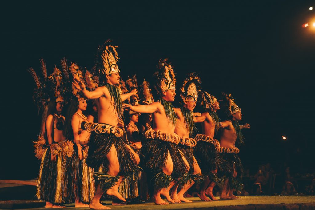 Danse Hula originaire de l'archipel 