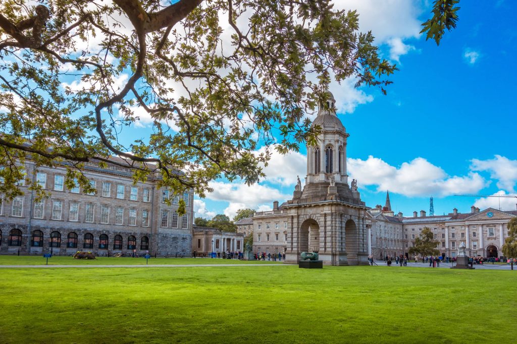 Paysage typique de Dublin, destination prisée pour un séjour linguistique 50 ans et +.