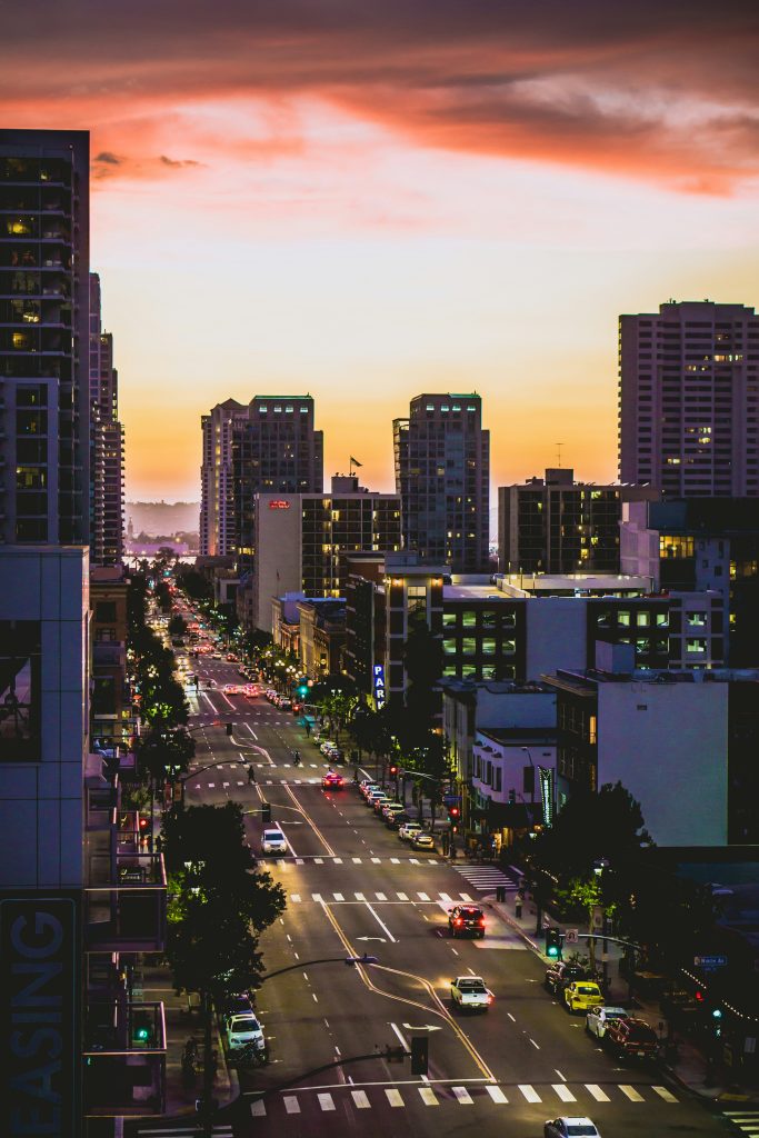 Vue de San Diego, une ville décontractée parfaite pour les amoureux de la nature et des activités en plein air.