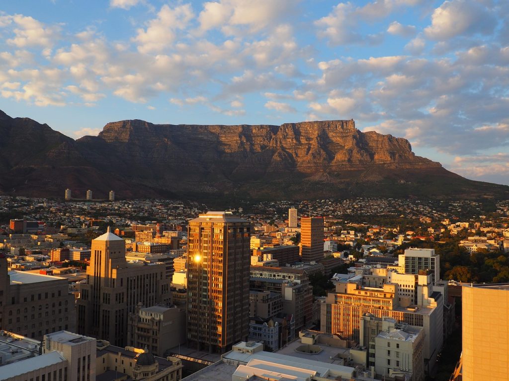 Randonnée sur Table Mountain, une des activités Cape Town les plus populaires à faire pendant un séjour linguistique.