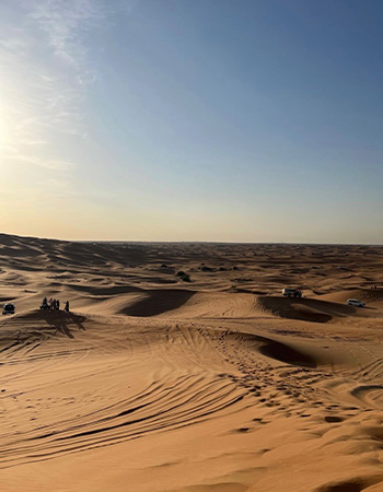 Séjour linguistique à Dubaï : excursion dans le désert pendant le séjour
