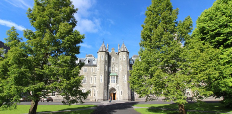 stunning buildings at maynooth university voyage langue sejour linguistique