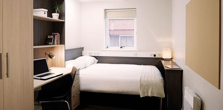 ec manchester residence voyage langue chambre individuelle