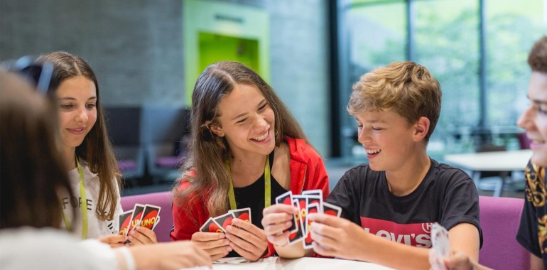 adolescents programme ados jeu apprendre l'anglais