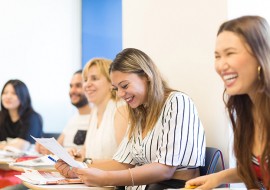 11 mois de cours d'anglais intensif