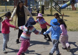 1 mois de cours d'espagnol + volontariat enfance